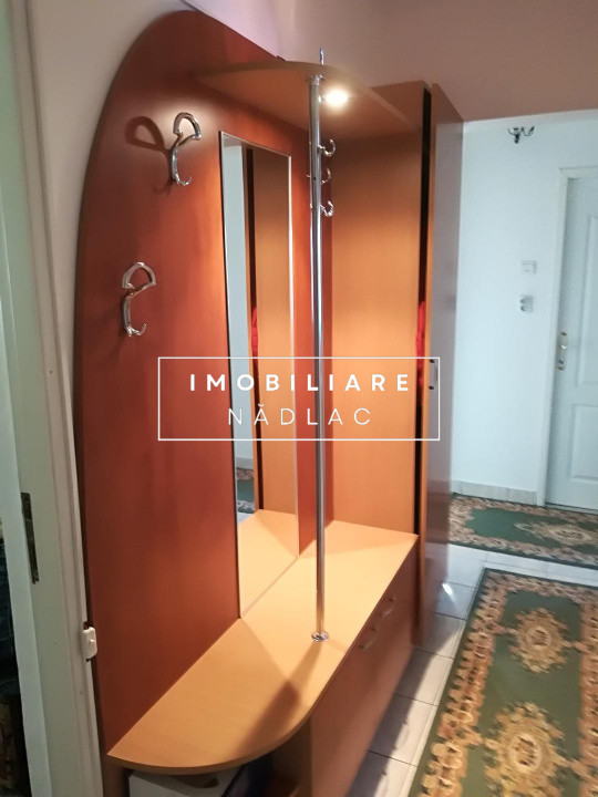 Apartament 4 camere decomandate etaj 3 bloc Digi Nadlac
