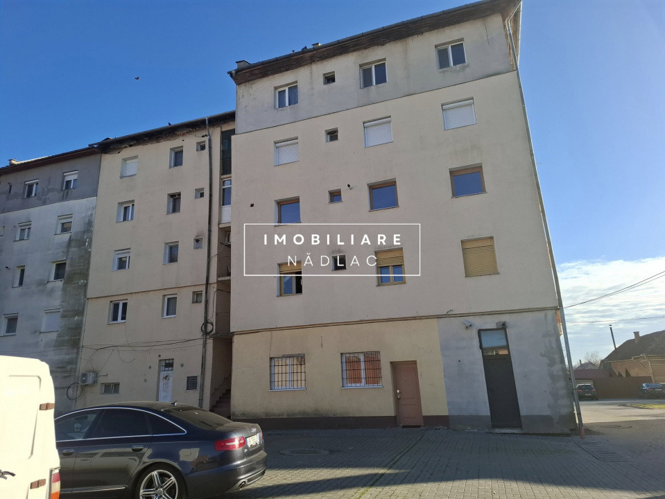 Apartament 4 camere decomandate etaj 3 bloc Digi Nadlac