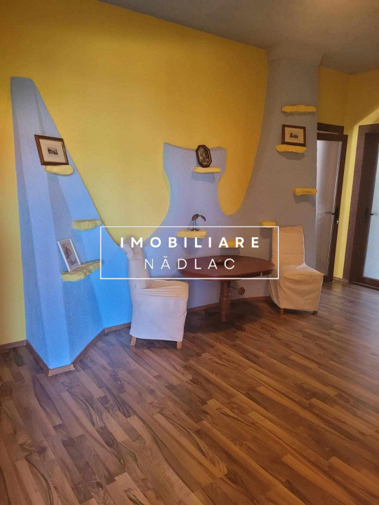 ViLA de LUX  cu un DESIGN deosebit in centrul orasului Nadlac