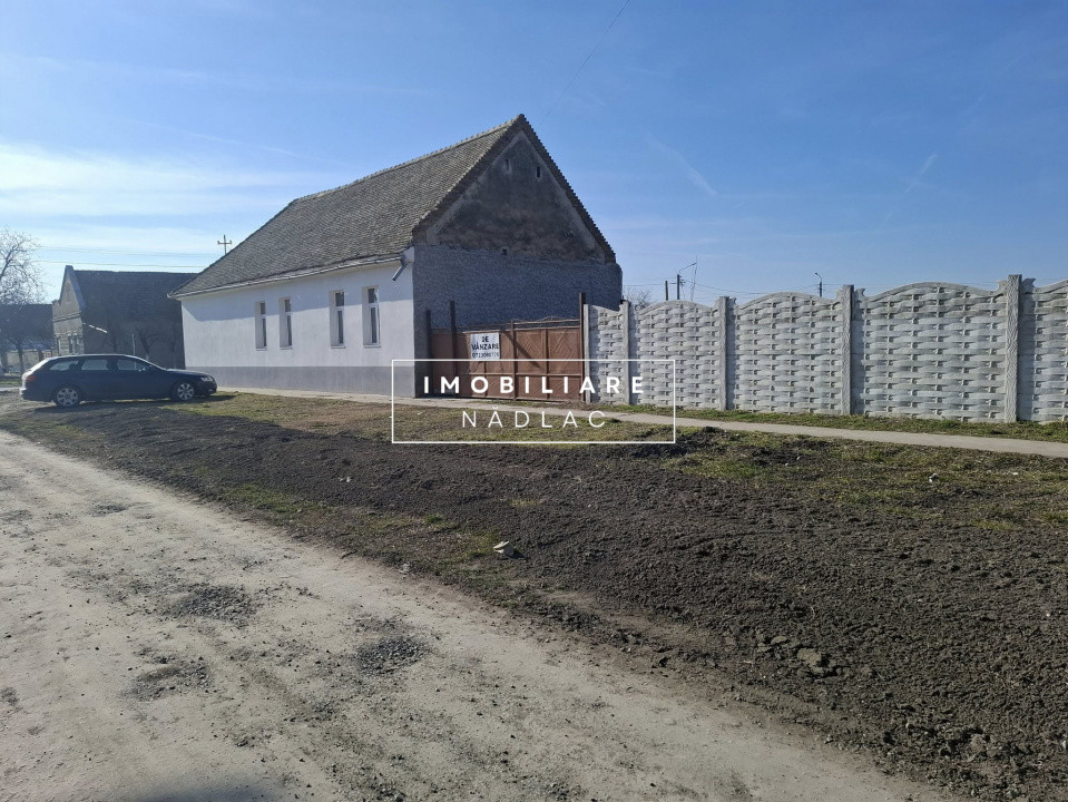 Casă 4 camere renovata recent in Șeitin 