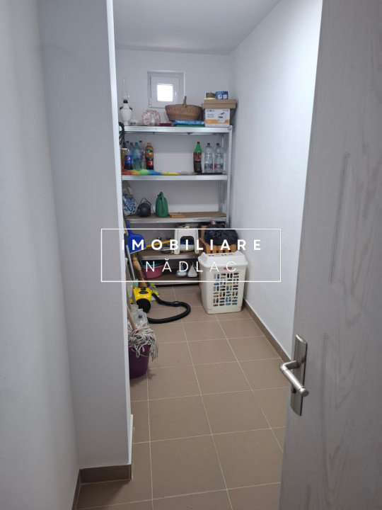 Apartament 3 camere etaj 1 RENOVAT in Nadlac