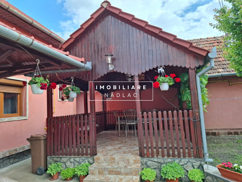 Vila 6 camere P+M in Nadlac