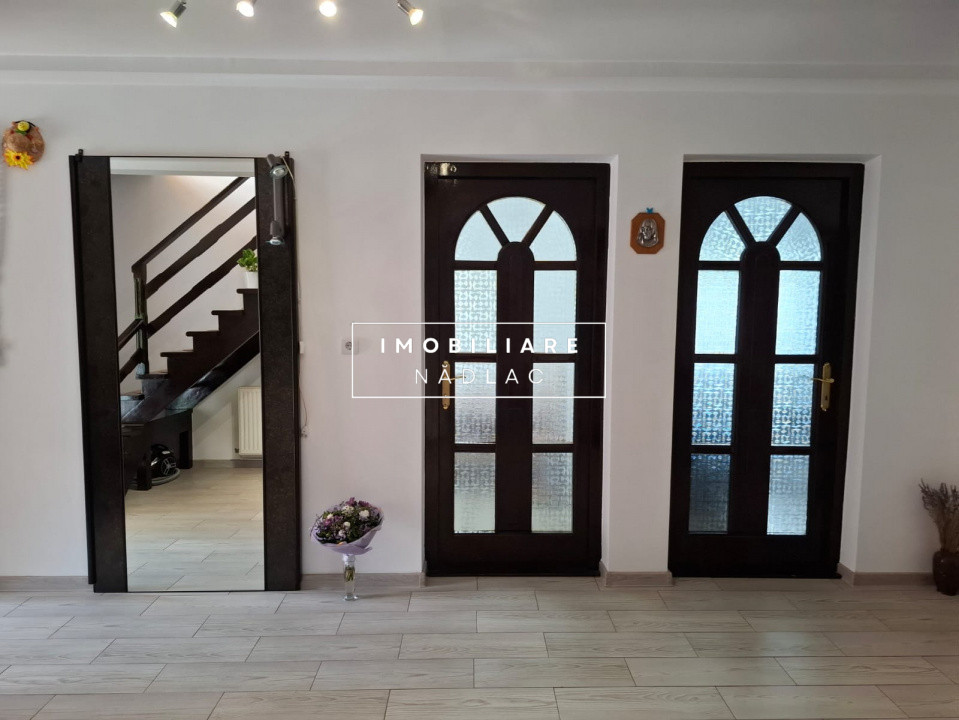 Vila 6 camere P+M in Nadlac