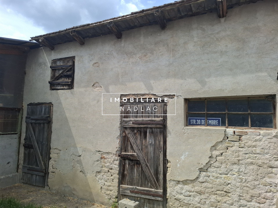 Casa din caramida pentru renovat  3 camere in Nadlac