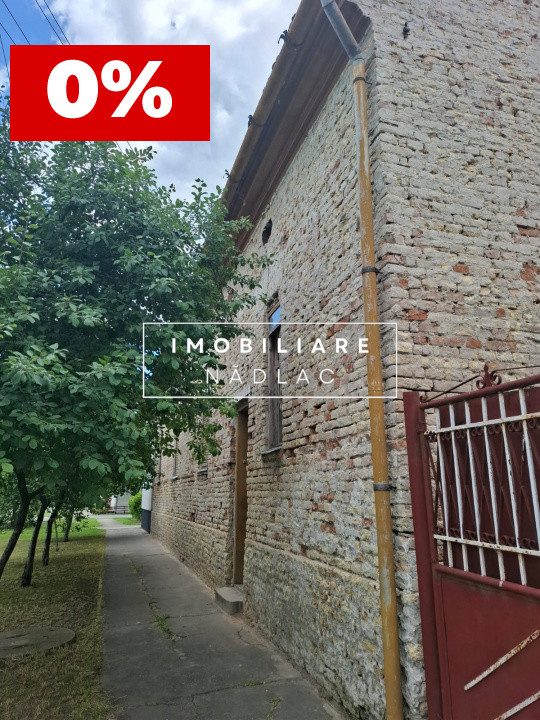 Casa din caramida pentru renovat  3 camere in Nadlac