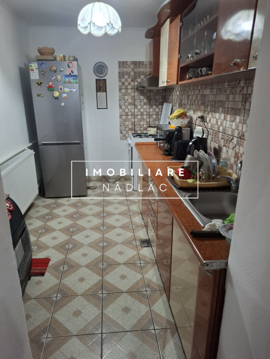 Casa renovata 4 camere in Nadlac