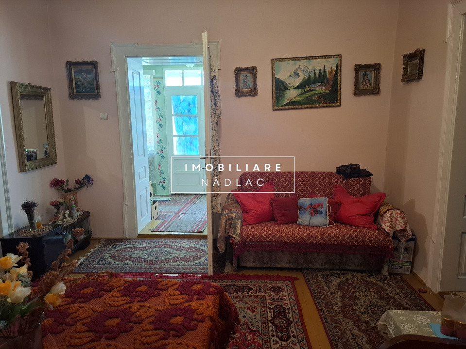 Casa 5 camere cu teren generos in Seitin judetul Arad