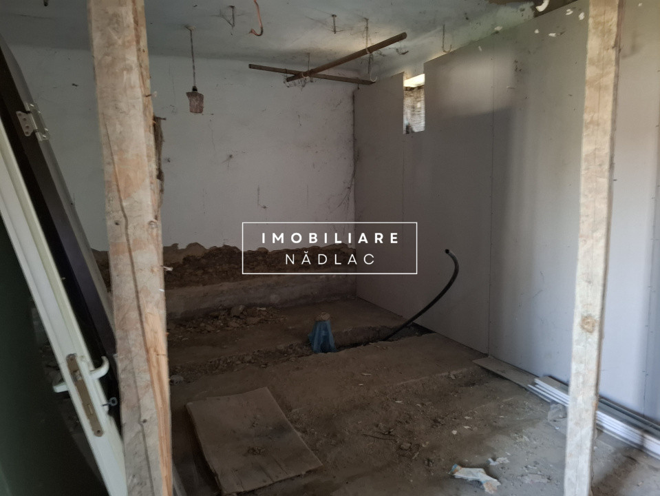 Casa pentru demolare/renovare in Nadlac cu teren 616mp