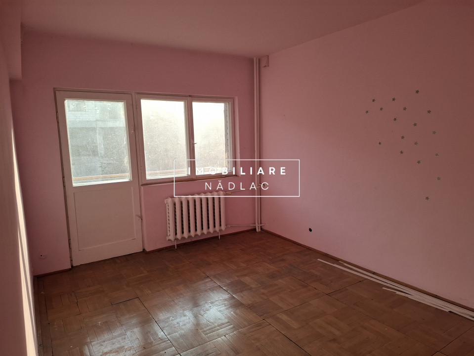Apartament 4 camere cu vedere pe două parti etaj 1 in Nadlac