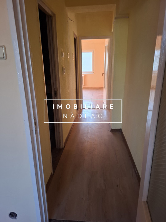 Apartament 4 camere cu vedere pe două parti etaj 1 in Nadlac