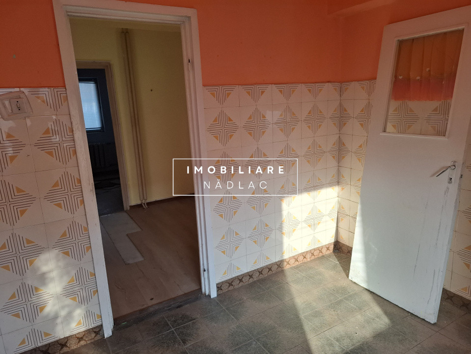 Apartament 4 camere cu vedere pe două parti etaj 1 in Nadlac