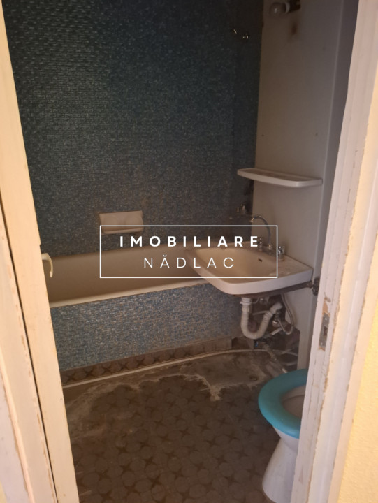 Apartament 4 camere cu vedere pe două parti etaj 1 in Nadlac