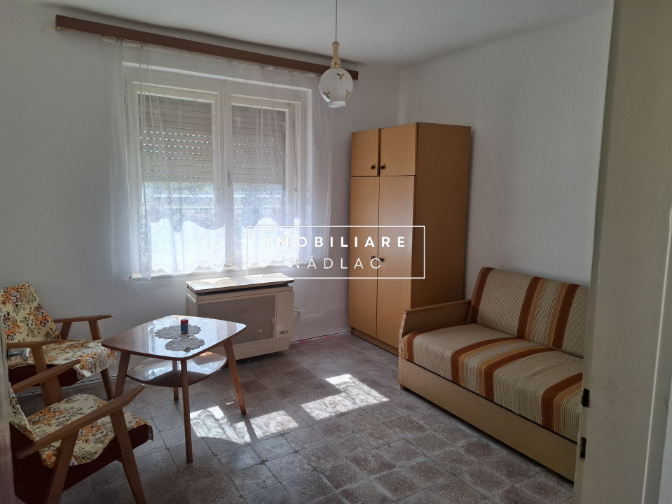 Casa 2 camere + anexe in Ungaria Nadlacul Nou 500m de granita cu Romania