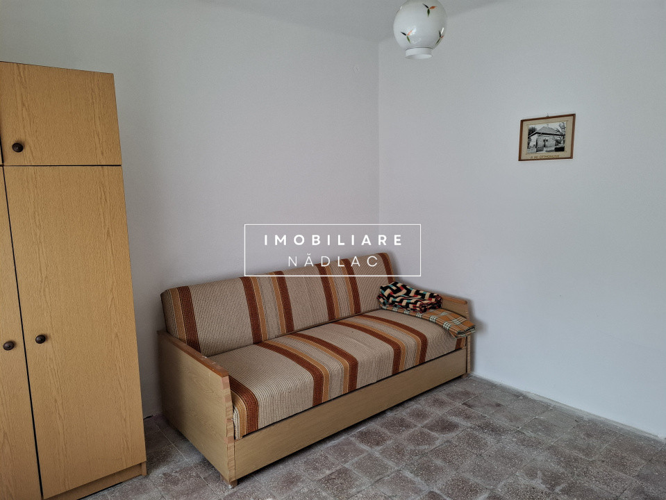 Casa 2 camere + anexe in Ungaria Nadlacul Nou 500m de granita cu Romania