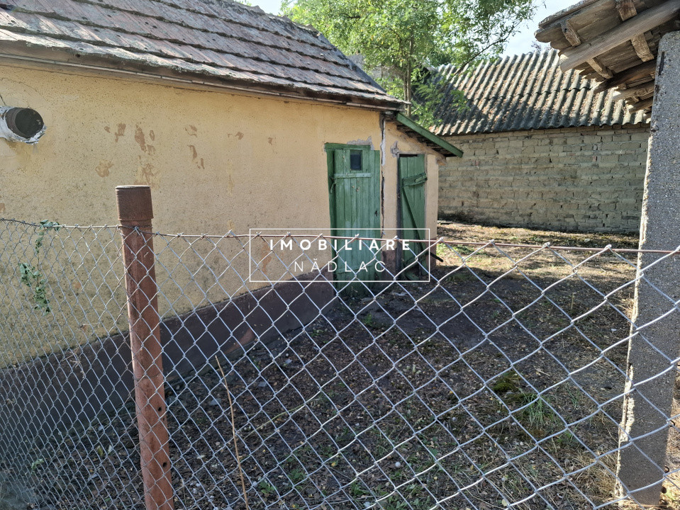 Casa 2 camere + anexe in Ungaria Nadlacul Nou 500m de granita cu Romania