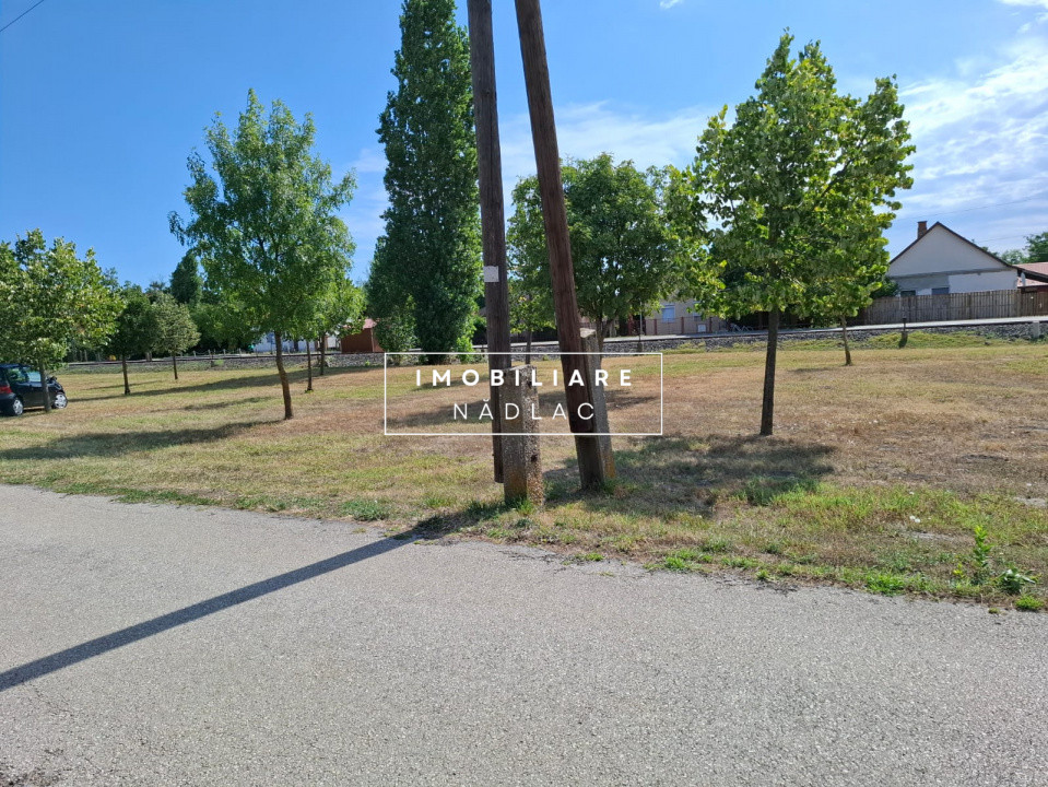 Casa 2 camere + anexe in Ungaria Nadlacul Nou 500m de granita cu Romania