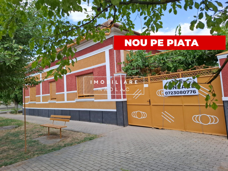 Casa mare 4 camere cu gaz Strada V.Lucaciu colt  cu I.L. Caragiale in Nădlac