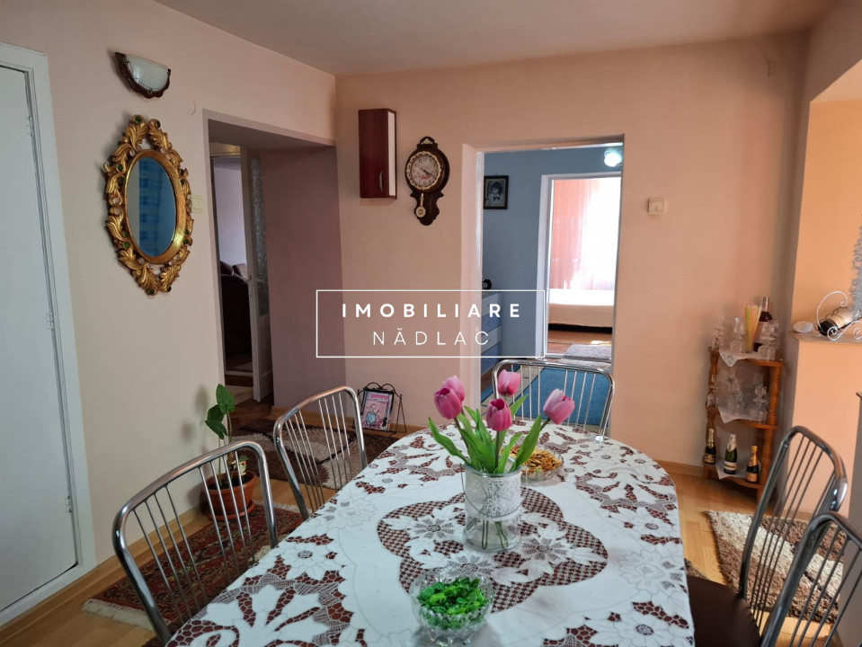 Casa amenajata in Nadlac pe strada Dr. Martin Luther (strada larga)