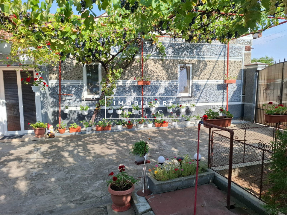 Casa amenajata in Nadlac pe strada Dr. Martin Luther (strada larga)