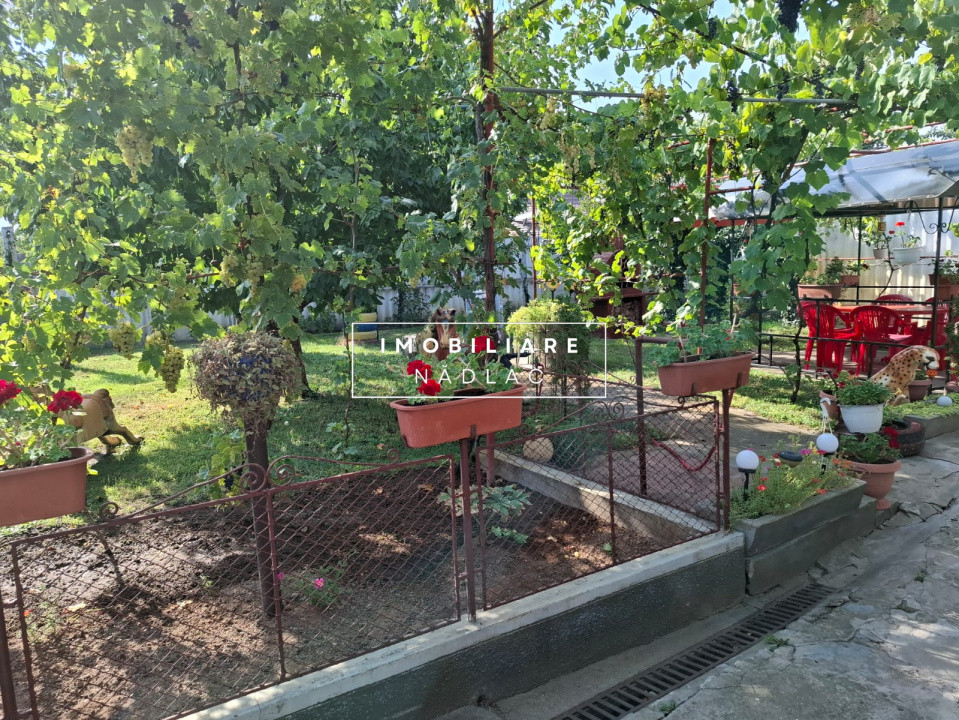 Casa amenajata in Nadlac pe strada Dr. Martin Luther (strada larga)