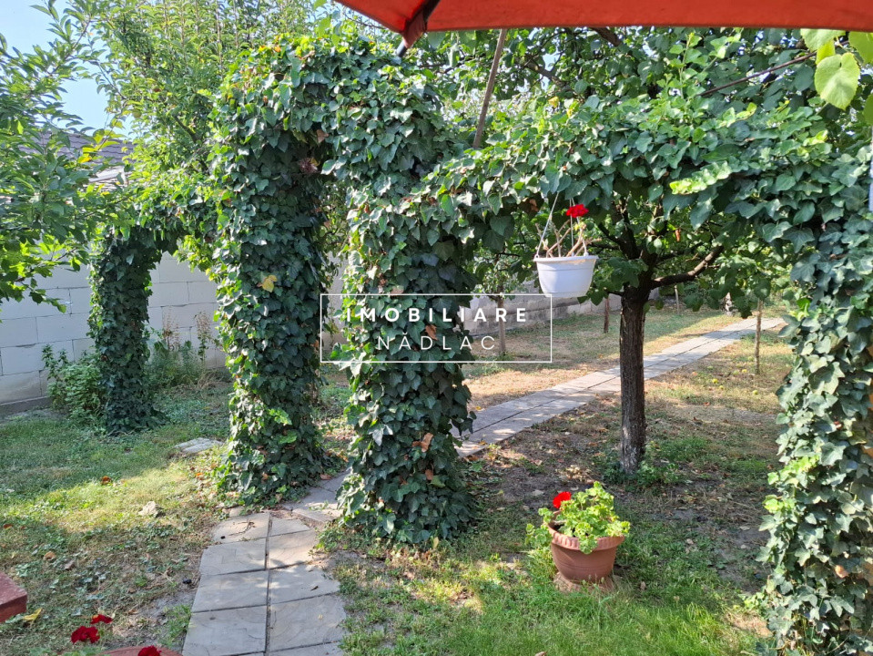 Casa amenajata in Nadlac pe strada Dr. Martin Luther (strada larga)