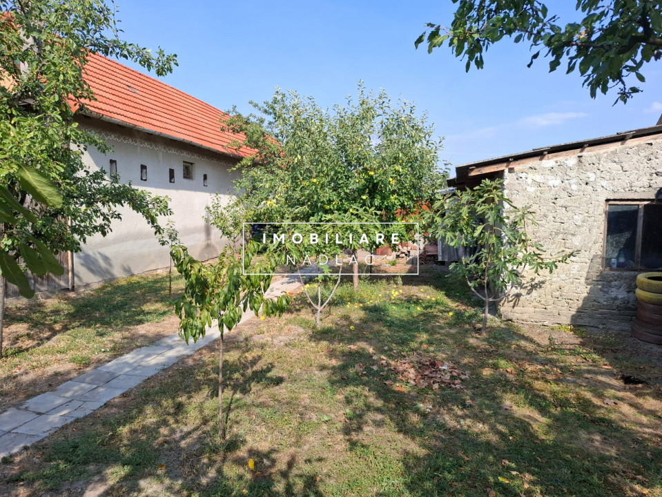 Casa amenajata in Nadlac pe strada Dr. Martin Luther (strada larga)