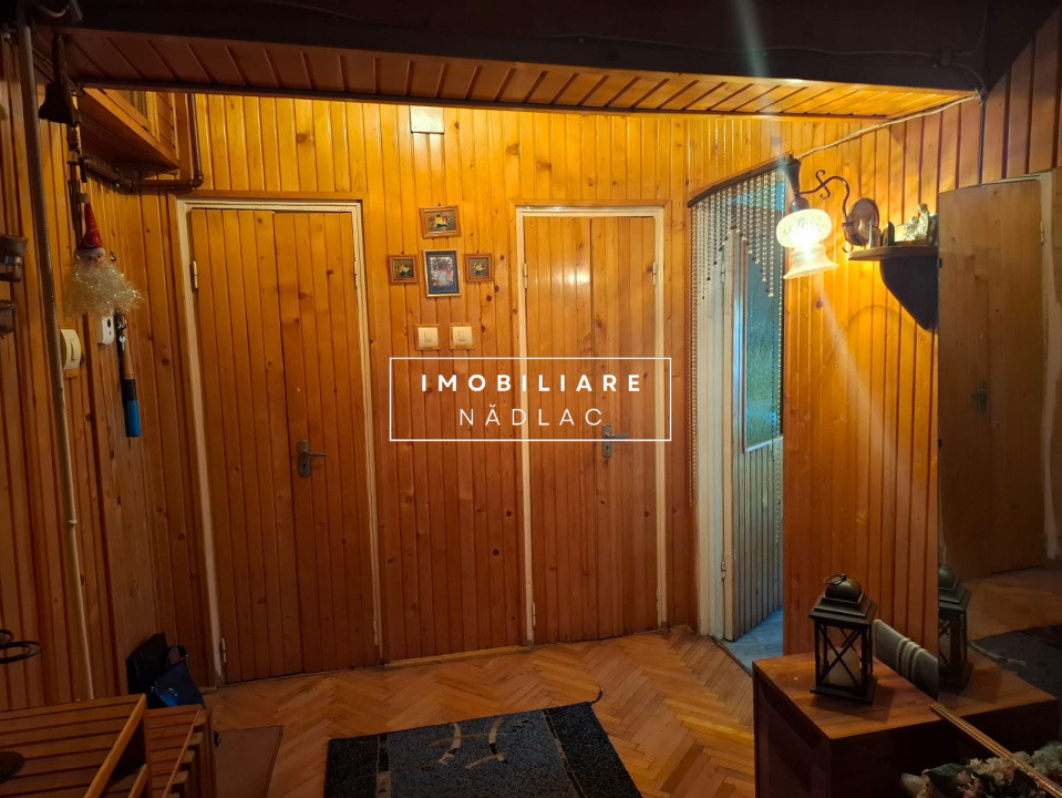 Apartament 3 camere etaj 4 cu garaj in Nadlac