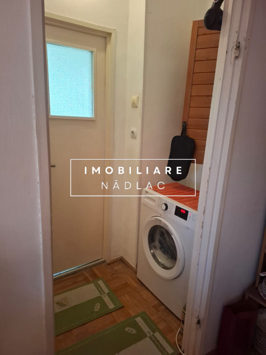Apartament 3 camere etaj 4 cu garaj in Nadlac