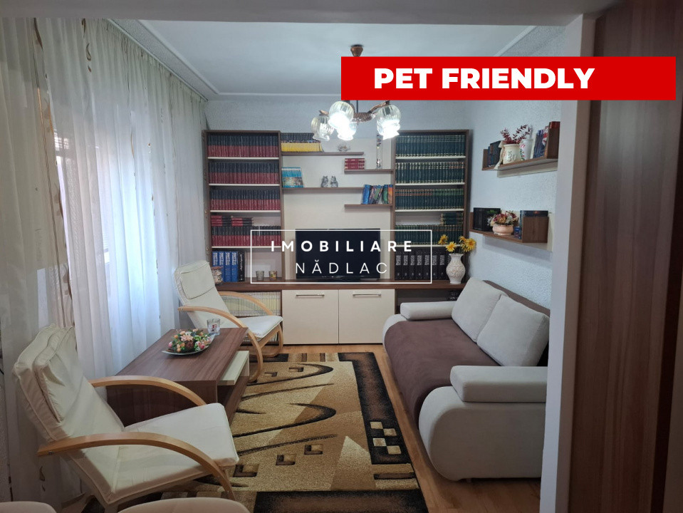 Apartament 4 camere  decomandate cu vedere pe doua parti in Nadlac