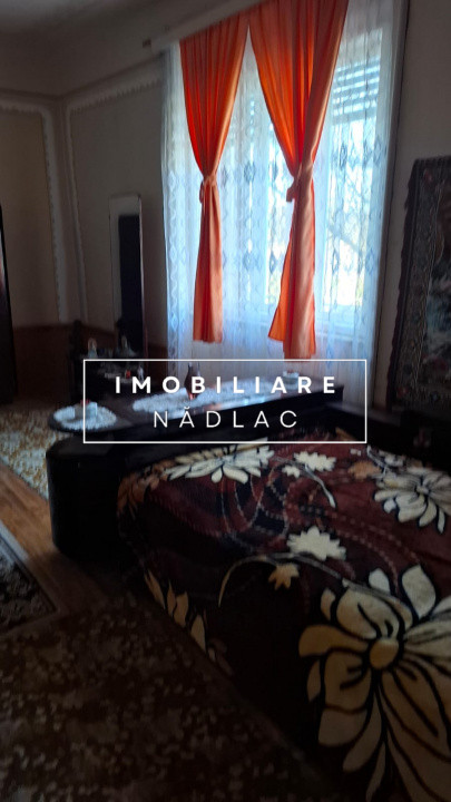 Casa mare 3 camere și teren 3600mp în Nădlac la 475m de centura spre autostradă