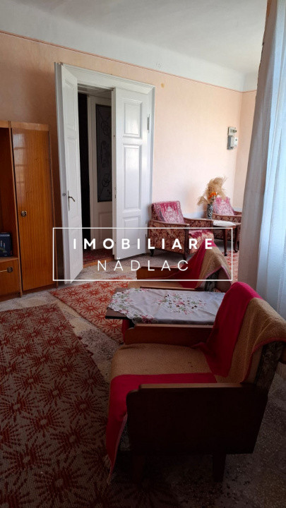 Casa mare 3 camere și teren 3600mp în Nădlac la 475m de centura spre autostradă