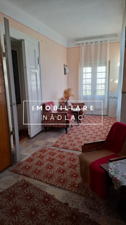 Casa mare 3 camere și teren 3600mp în Nădlac la 475m de centura spre autostradă