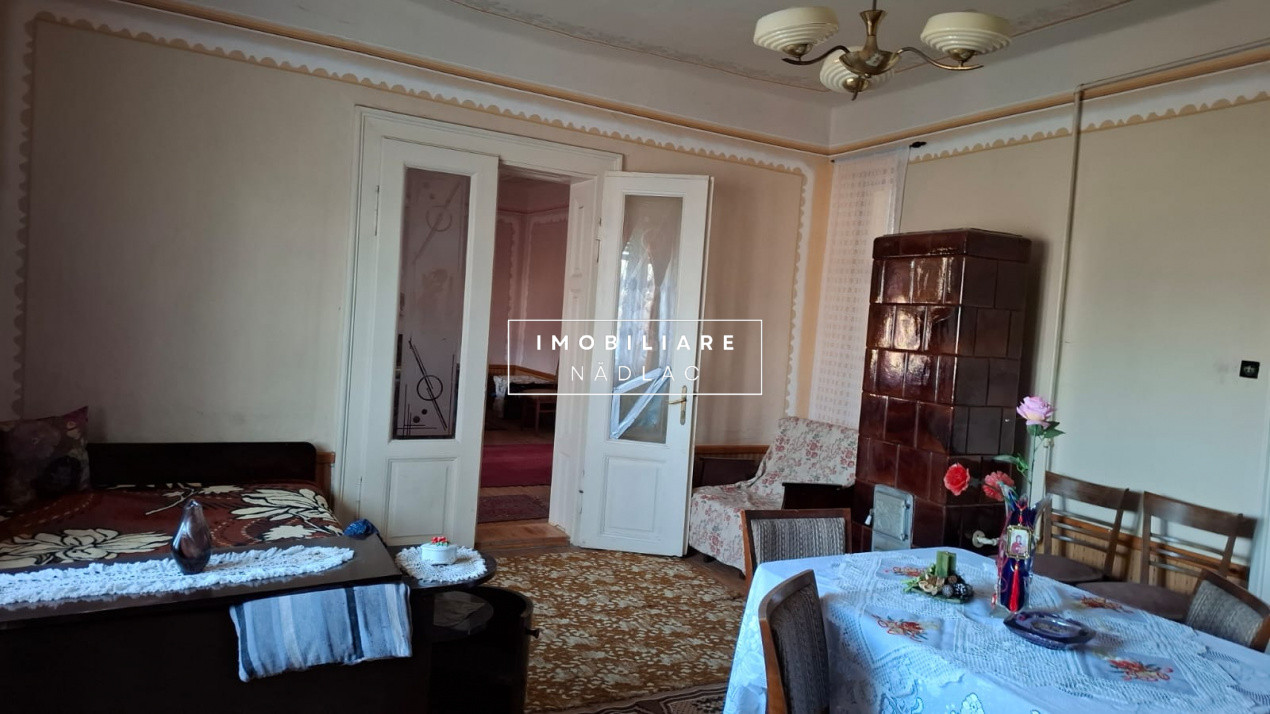 Casa mare 3 camere și teren 3600mp în Nădlac la 475m de centura spre autostradă