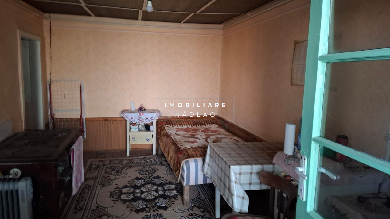 Casa mare 3 camere și teren 3600mp în Nădlac la 475m de centura spre autostradă