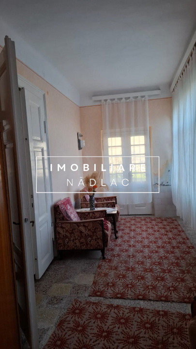 Casa mare 3 camere și teren 3600mp în Nădlac la 475m de centura spre autostradă