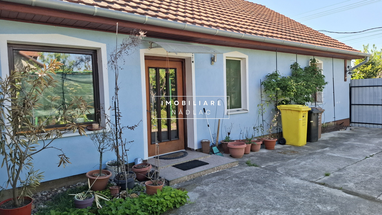 Casa 4 camere renovata in Nadlac