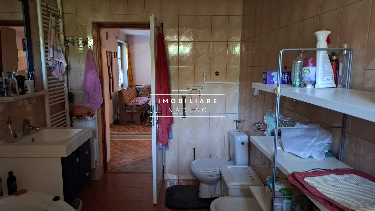 Casa 4 camere renovata in Nadlac