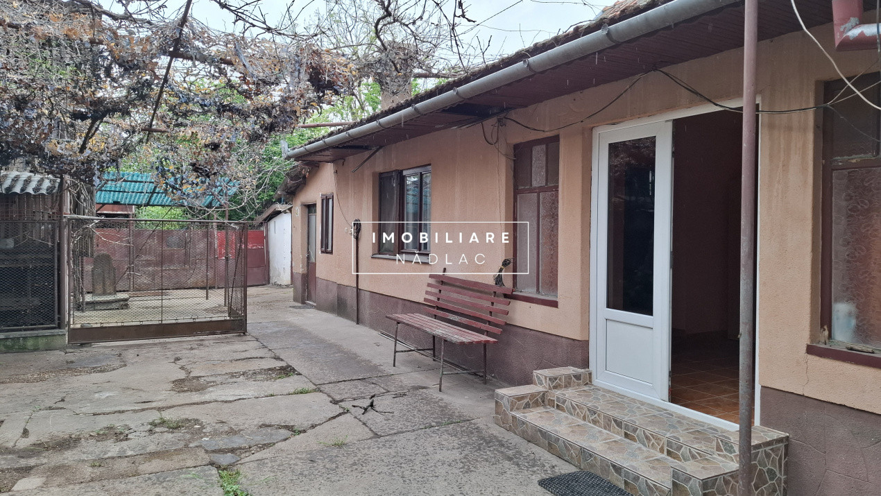 Casa cu 3 camere in Nadlac