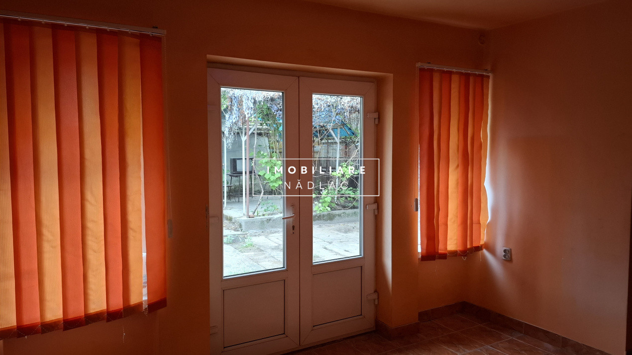 Casa cu 3 camere in Nadlac