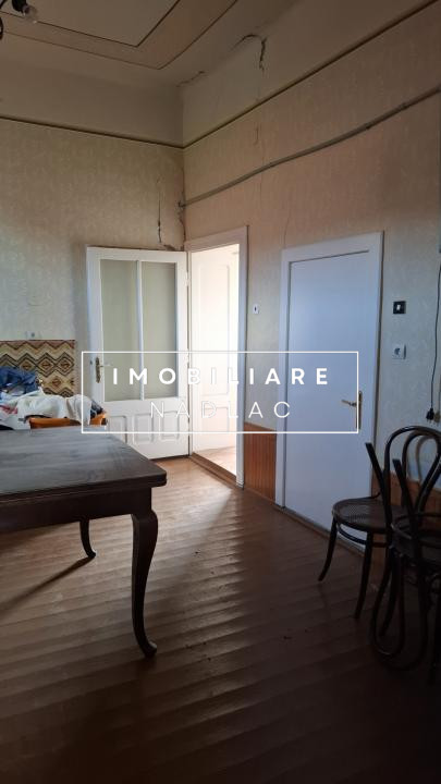 Proprietate rară în Nădlac – Casa ultracentral 7 camere