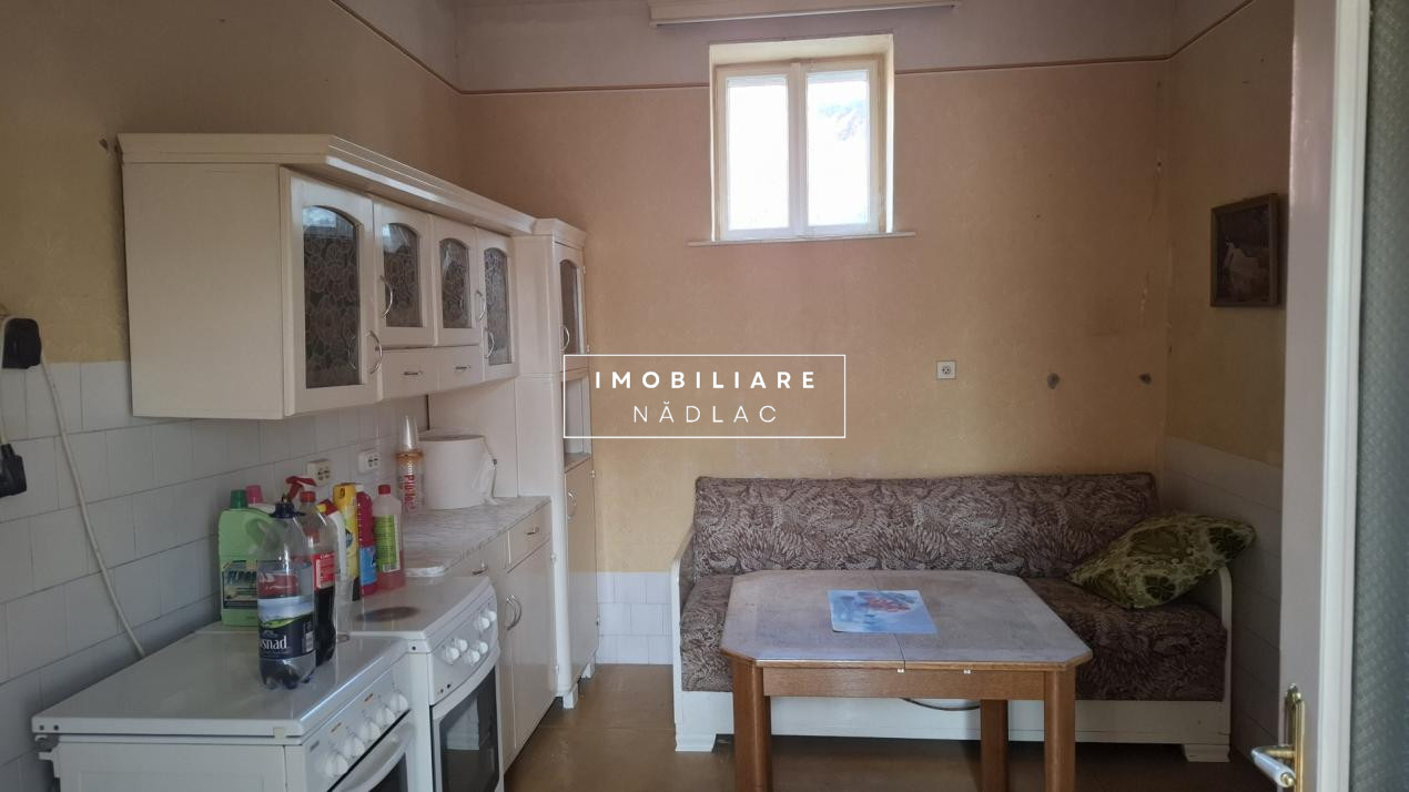 Proprietate rară în Nădlac – Casa ultracentral 7 camere