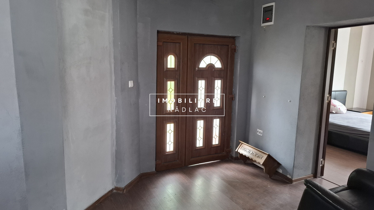 Casa 3 camere  recent renovata in Nadlac