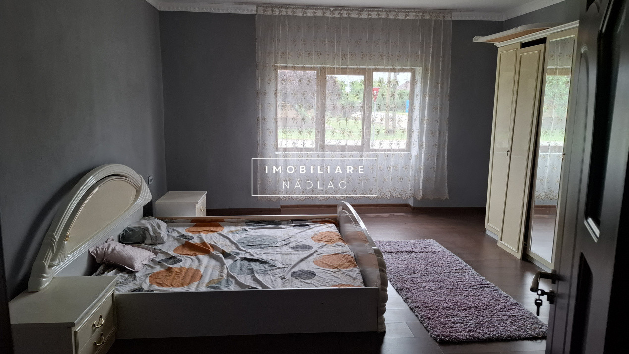 Casa 3 camere  recent renovata in Nadlac