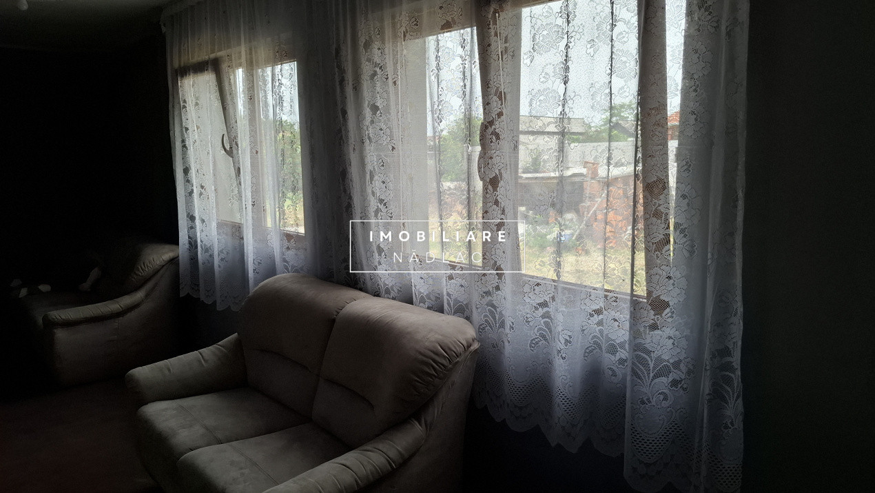 Casa 3 camere  recent renovata in Nadlac