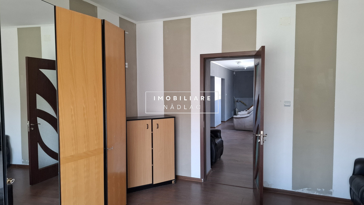 Casa 3 camere  recent renovata in Nadlac