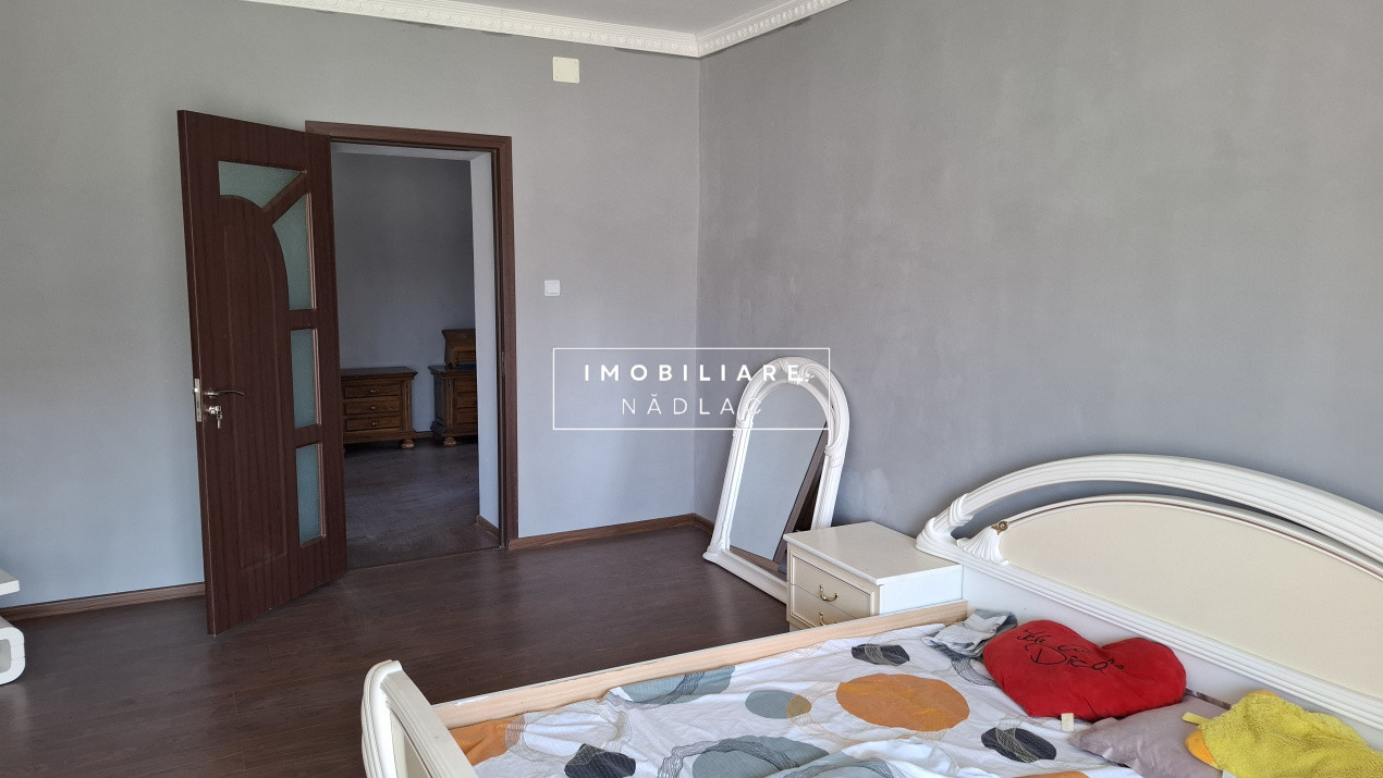 Casa 3 camere  recent renovata in Nadlac