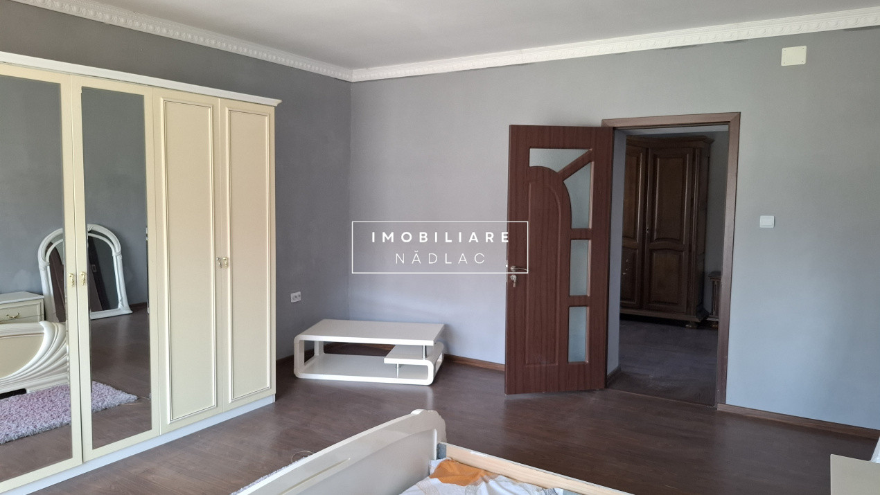 Casa 3 camere  recent renovata in Nadlac