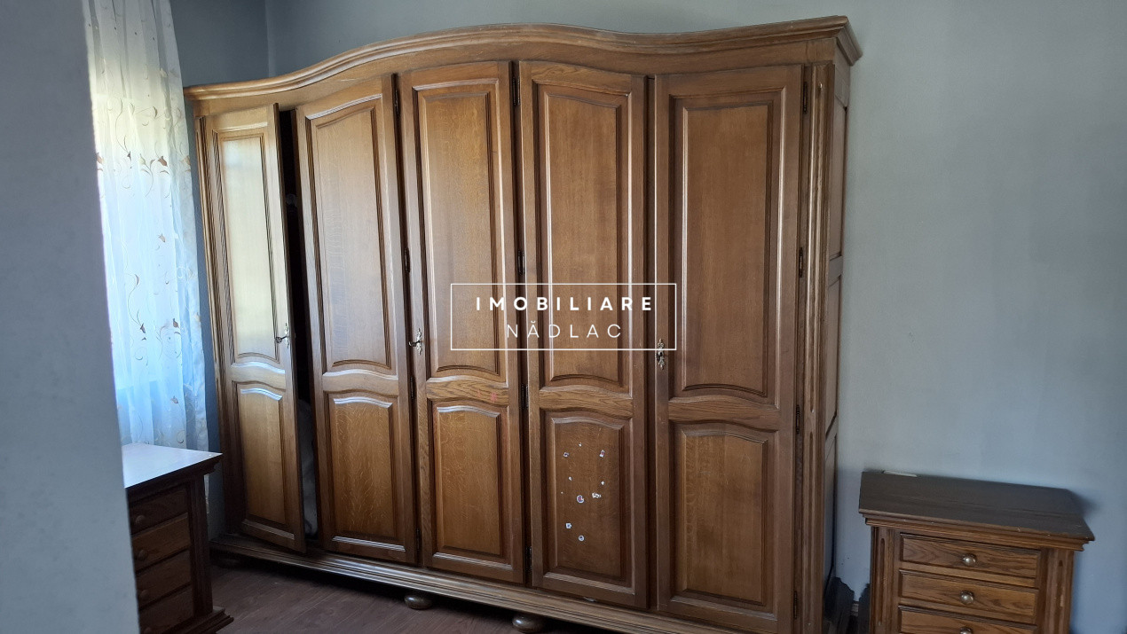 Casa 3 camere  recent renovata in Nadlac