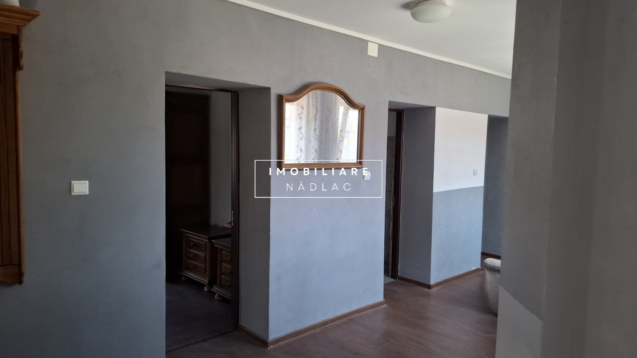 Casa 3 camere  recent renovata in Nadlac