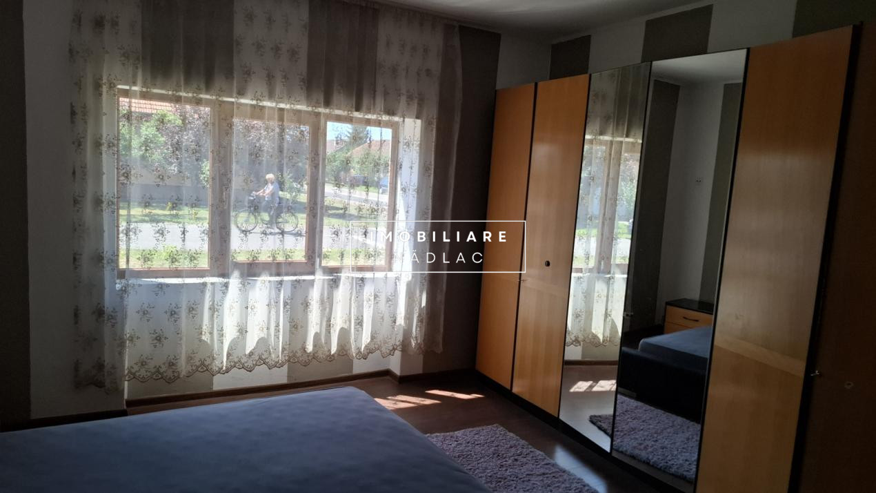 Casa 3 camere  recent renovata in Nadlac